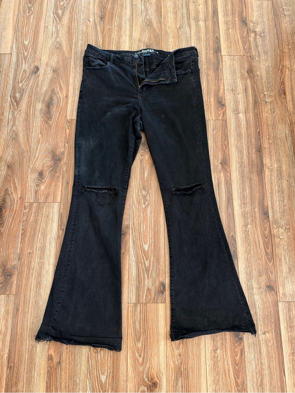 American Eagle Outfitters Black Flare Jeans with Knee Rips